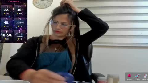 CATT EVANS online show from September 17, 2025, 2:57 am