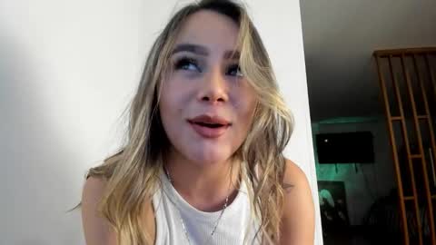 Catta  online show from October 13, 2025, 2:00 am