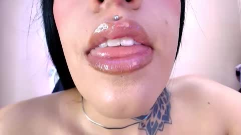 Cattleya online show from February 24, 2026, 2:42 am