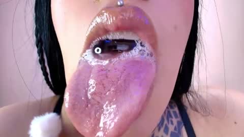 Snapshot of catte_jensen chatting on May 13, 2026, 5:16 am Cattleya online show from May 13, 2026, 5:16 am