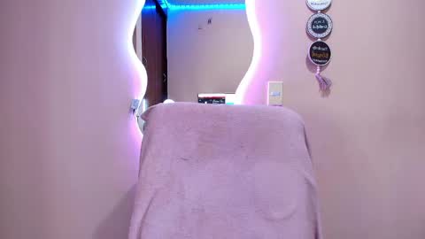 Snapshot of catte_jensen chatting on May 19, 2026, 5:47 am Cattleya online show from May 19, 2026, 5:47 am