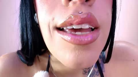 Snapshot of catte_jensen chatting on June 1, 2026, 5:20 am Cattleya online show from June 1, 2026, 5:20 am