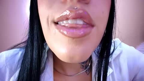 Snapshot of catte_jensen chatting on June 7, 2026, 4:38 am Cattleya online show from June 7, 2026, 4:38 am