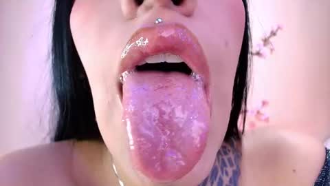 Snapshot of catte_jensen chatting on July 22, 2026, 4:26 am Cattleya online show from July 22, 2026, 4:26 am
