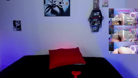 Snapshot of cattnamy chatting on June 4, 2026, 10:43 am CattNamy online show from June 4, 2026, 10:43 am