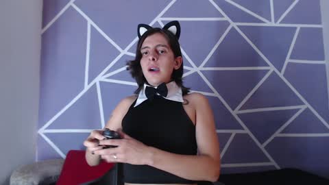 cava_pretty online show from December 18, 2024, 8:31 am