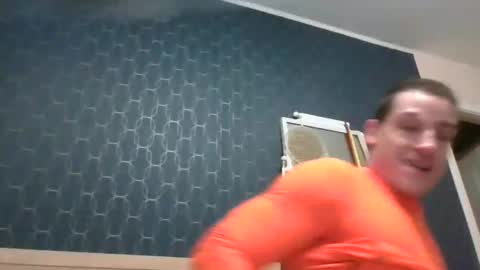 Snapshot of cawboy1992 chatting on March 7, 2025, 2:04 am Im yours online show from March 7, 2025, 2:04 am