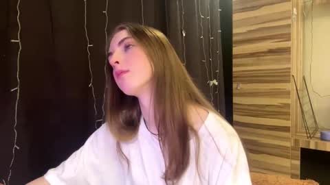 Polly online show from March 3, 2026, 8:09 am