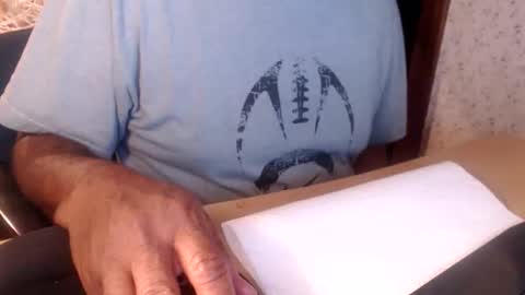 cazzsper2005 online show from October 29, 2025, 5:31 am