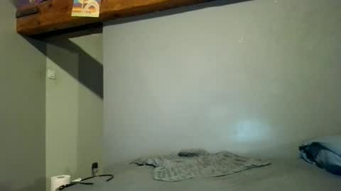 Snapshot of cclovefrench chatting on October 4, 2025, 11:58 pm cclovefrench online show from October 4, 2025, 11:58 pm