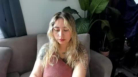 Snapshot of ccuteass chatting on January 11, 2025, 6:54 pm ccuteass online show from January 11, 2025, 6:54 pm