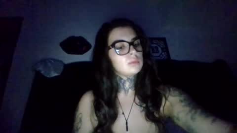 ceceluv27 online show from November 8, 2025, 4:45 am