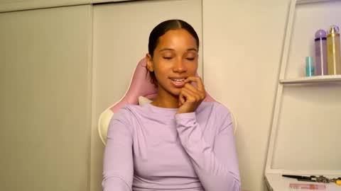 Snapshot of cedaya555 chatting on September 10, 2025, 4:12 am CEDAYA555 online show from September 10, 2025, 4:12 am