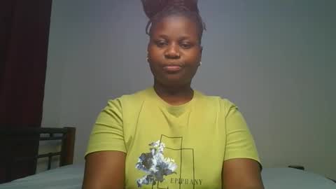 ceepretty25 online show from April 13, 2026, 9:37 am