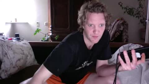 Snapshot of ceezeee chatting on December 17, 2024, 10:12 am ceezeee online show from December 17, 2024, 10:12 am