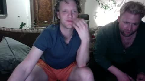 Snapshot of ceezeee chatting on December 28, 2024, 3:58 am ceezeee online show from December 28, 2024, 3:58 am