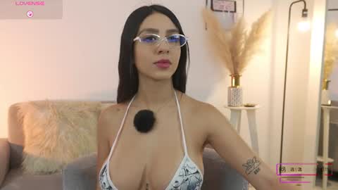 Snapshot of celeste_1220 chatting on June 13, 2026, 11:13 pm Alice online show from June 13, 2026, 11:13 pm