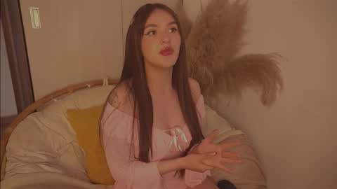 Diane Independent model online show from October 14, 2025, 7:58 pm