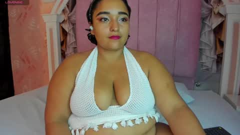 Snapshot of celeste_bigboobs___ chatting on October 16, 2025, 2:34 am Celeste online show from October 16, 2025, 2:34 am