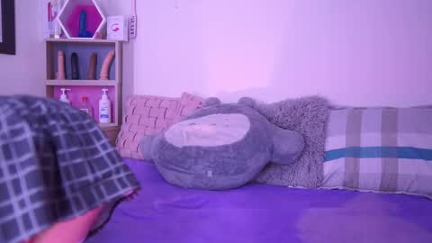 Celeste  online show from November 5, 2025, 3:56 pm