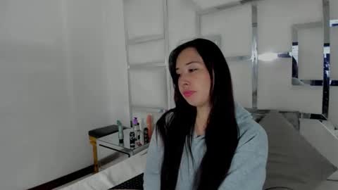 Snapshot of celeste_hillx chatting on November 24, 2025, 7:52 am celeste_hillx online show from November 24, 2025, 7:52 am