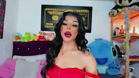 celeste_hot25horny online show from November 18, 2025, 12:31 pm