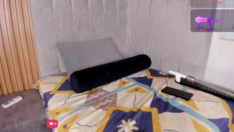 celeste_jhons1 online show from October 29, 2025, 8:10 pm