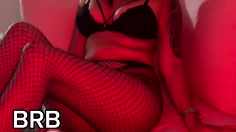 Sofia Castrillon online show from March 4, 2025, 8:02 am