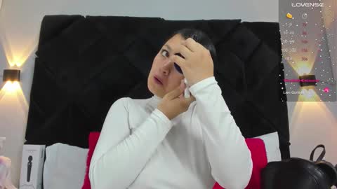 celeste star  online show from November 5, 2025, 12:49 pm