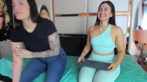 celeste_starsss online show from October 20, 2025, 9:04 pm