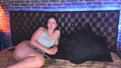 Snapshot of celeste_starsss chatting on May 31, 2026, 9:49 am celeste_starsss online show from May 31, 2026, 9:49 am