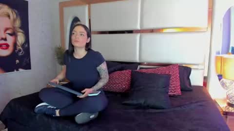 Snapshot of celeste_starsss chatting on June 29, 2026, 9:37 pm celeste_starsss online show from June 29, 2026, 9:37 pm