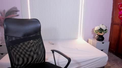 celestemoon5 online show from January 12, 2026, 10:53 am