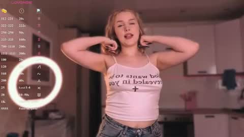 Snapshot of celestia_dyson chatting on June 13, 2026, 1:47 am Mary online show from June 13, 2026, 1:47 am