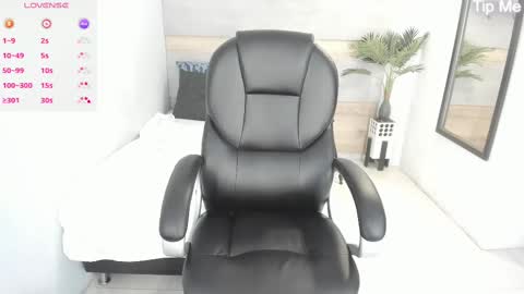 Snapshot of celestica_rose chatting on September 30, 2025, 6:35 pm Celestica online show from September 30, 2025, 6:35 pm