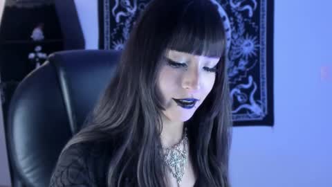   online show from November 27, 2025, 1:18 am