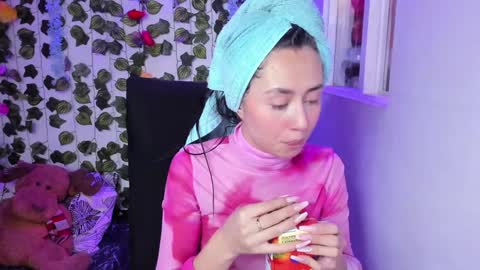 Celestineeeeee online show from December 5, 2024, 8:55 pm