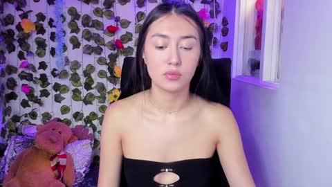 Celestineeeeee online show from December 10, 2024, 6:06 pm