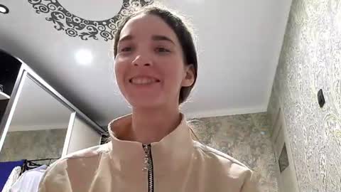 Snapshot of celindastoia chatting on June 20, 2026, 10:29 am Elizabeth online show from June 20, 2026, 10:29 am