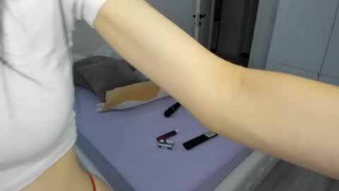 Snapshot of celine_roxelle chatting on June 25, 2026, 8:57 pm Celine Roxelle online show from June 25, 2026, 8:57 pm