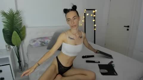 Snapshot of celine_roxelle chatting on July 7, 2026, 5:50 pm Celine Roxelle online show from July 7, 2026, 5:50 pm