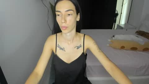 Snapshot of celine_roxelle chatting on July 15, 2026, 12:21 pm Celine Roxelle online show from July 15, 2026, 12:21 pm