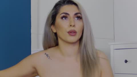 CelineMeyer online show from October 11, 2025, 5:28 am