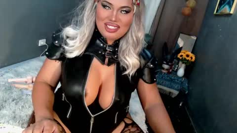 Snapshot of cellinekittcumerr chatting on May 1, 2026, 12:32 pm cellinekittcumerr online show from May 1, 2026, 12:32 pm