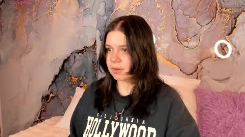 Hello guys my name is Sofi and Lizzie and  Vanessa online show from February 11, 2026, 12:15 am