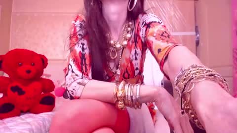 Cerise online show from February 11, 2025, 3:29 am