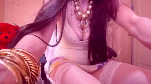 Cerise online show from February 27, 2025, 3:58 am