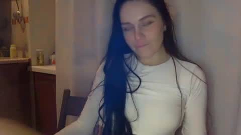 Eva online show from October 13, 2025, 7:25 pm