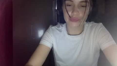 Eva online show from May 6, 2026, 9:31 pm