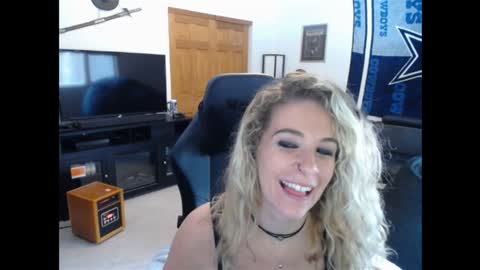 Marie online show from January 9, 2025, 6:36 pm